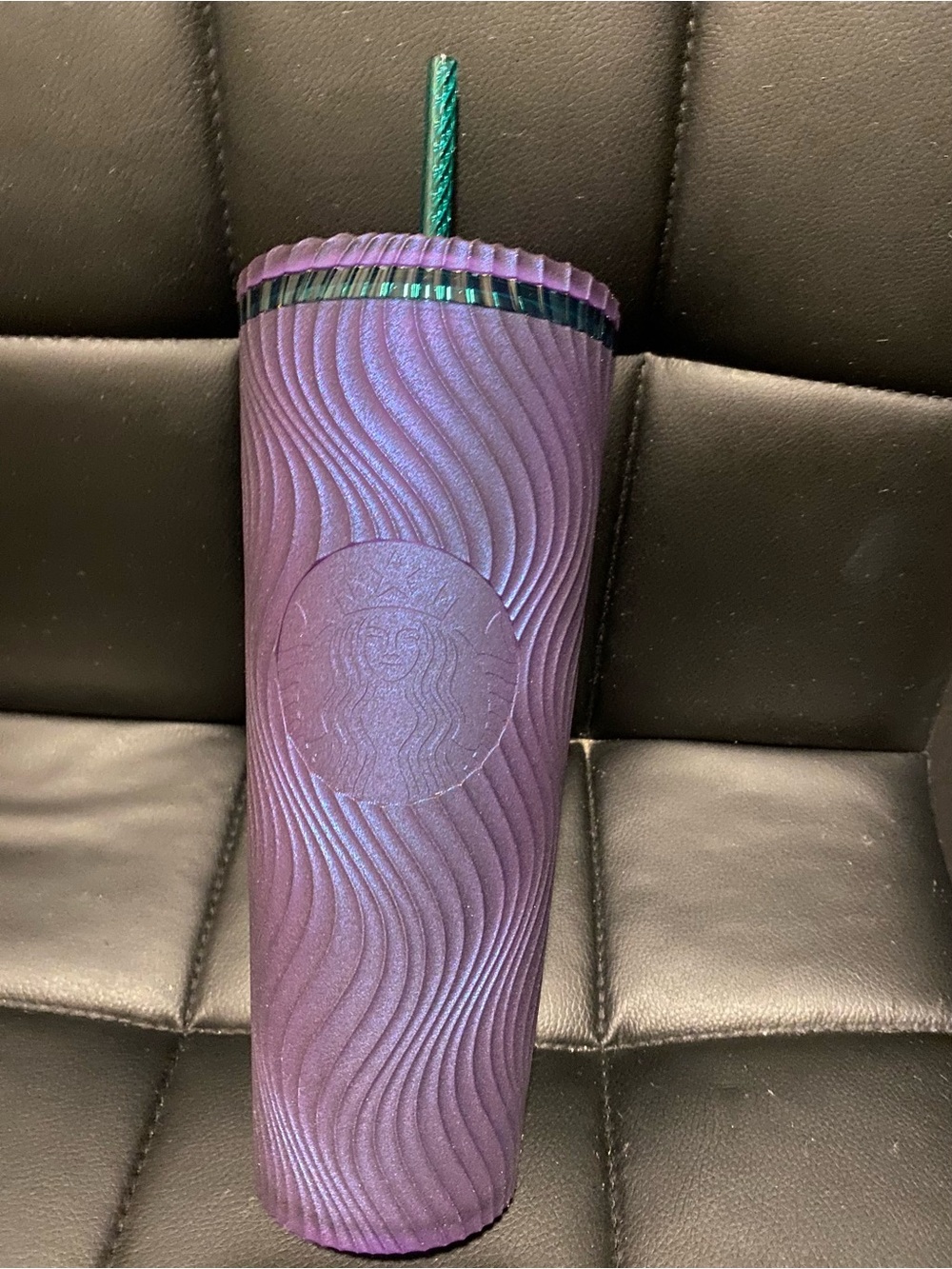 Starbucks 2025 Mermaid Scale Swirl, Purple and Teal Tumbler 24oz BNWT